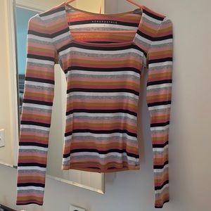 Cute striped long sleeve shirt for fall time.